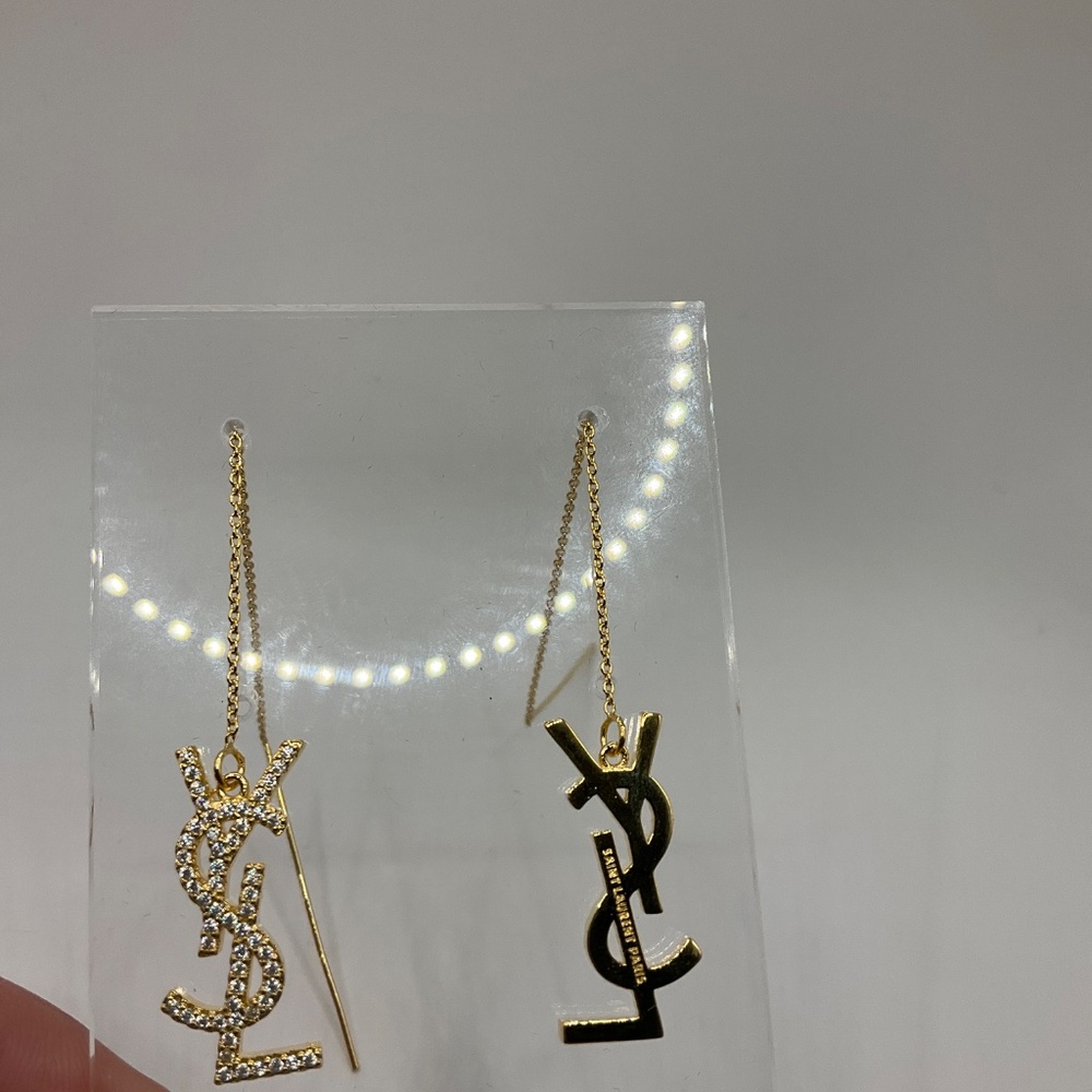 - Stretch earrings with monogram YSL - Picture 3 of 5